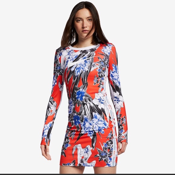 Nike dress! Size Large - Picture 5 of 8